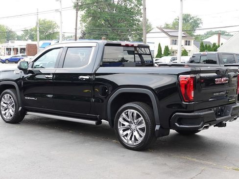 Used 2023 GMC Sierra 1500 Denali w/ Denali Reserve Package AWD/4WD image 2