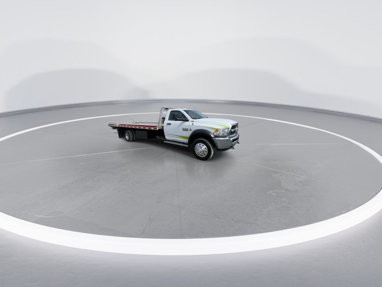 Used 2015 RAM 5500 Tradesman w/ Power & Remote Entry Group AWD/4WD image 7