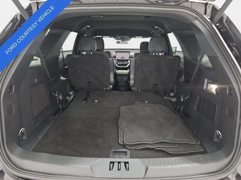 Used 2026 Ford Explorer ST-Line AWD/4WD image 32