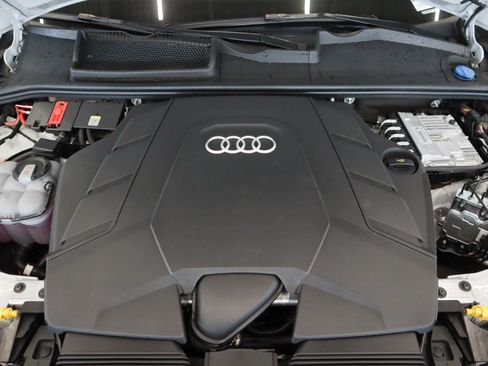 New 2026 Audi Q7 3.0T Prestige image 3