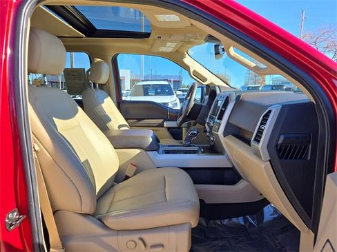 Used 2019 Ford F150 Lariat image 15