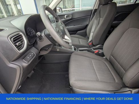 Used 2022 Hyundai Venue SE image 13