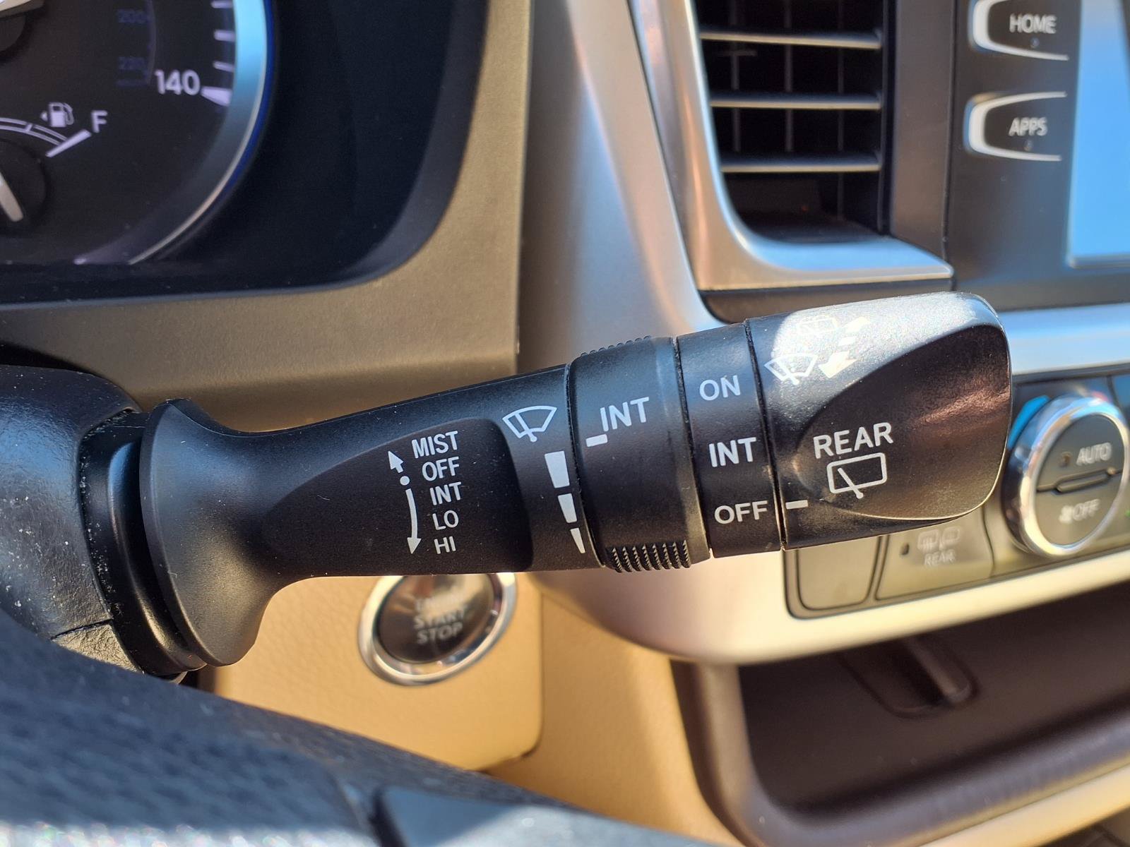 Used 2016 Toyota Highlander XLE AWD/4WD image 21
