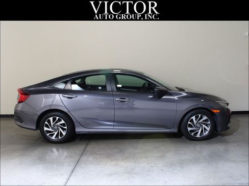 Used 2016 Honda Civic EX image 8