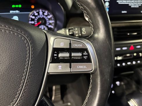 Certified 2022 Kia Telluride SX w/ SX Prestige Package image 27