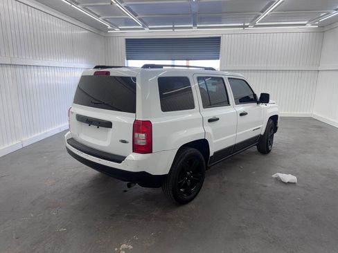 Used 2015 Jeep Patriot Sport image 5