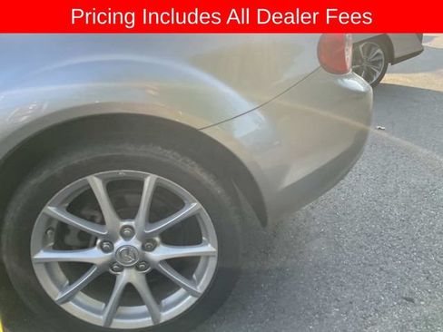 Used 2011 MAZDA MX-5 Miata Grand Touring w/ Premium Pkg RWD image 3