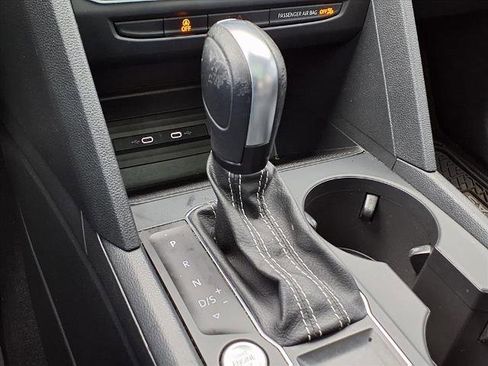 Used 2021 Volkswagen Atlas SE w/ Panoramic Sunroof Package image 14