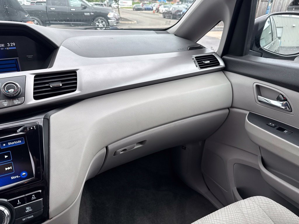 Used 2016 Honda Odyssey EX image 24