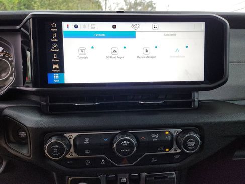 New 2026 Jeep Gladiator Sport image 19