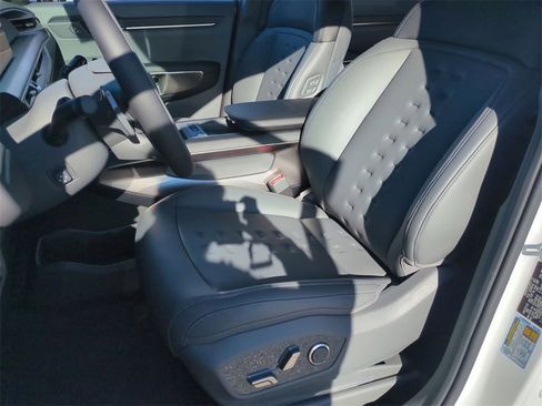 New 2026 Kia EV9 Wind image 19