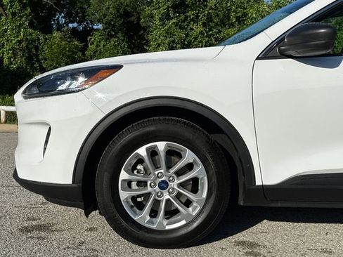 Used 2022 Ford Escape SE FWD image 5