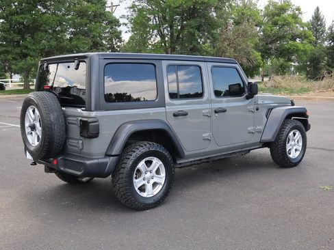 Used 2019 Jeep Wrangler Unlimited Sport S AWD/4WD image 4