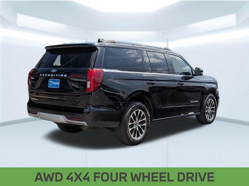Used 2025 Ford Expedition Platinum AWD/4WD image 7