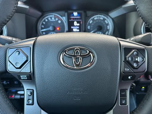 Used 2023 Toyota Tacoma TRD Off-Road w/ Technology Package AWD/4WD image 24