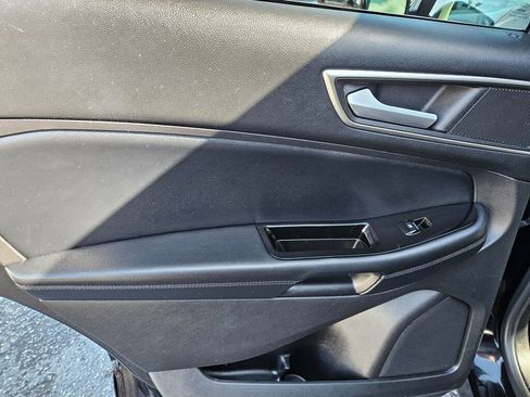 Used 2016 Ford Edge SEL w/ Equipment Group 201A AWD/4WD image 22