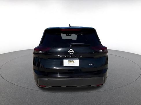 Used 2024 Nissan Rogue S AWD/4WD image 12