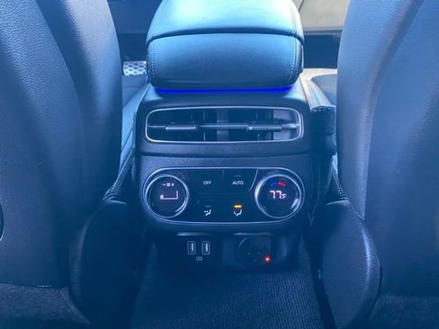 Used 2023 Genesis GV70 2.5T Sport Prestige w/ Sport Prestige Package image 41