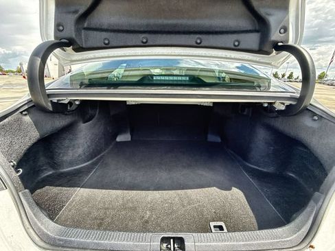 Used 2024 Toyota Camry LE FWD image 22