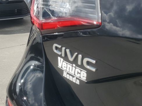 Used 2023 Honda Civic EX-L image 11