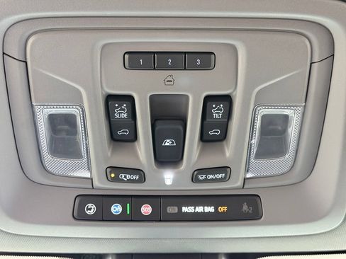 Used 2022 Chevrolet Silverado 2500 LTZ w/ LTZ Plus Package AWD/4WD image 60