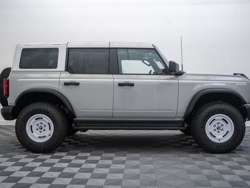 New 2026 Ford Bronco Heritage Edition AWD/4WD image 4