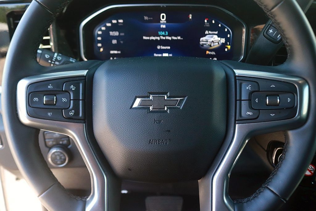 Used 2026 Chevrolet Silverado 1500 RST AWD/4WD image 19