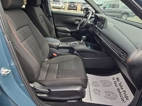 Used 2025 Honda HR-V Sport image 25