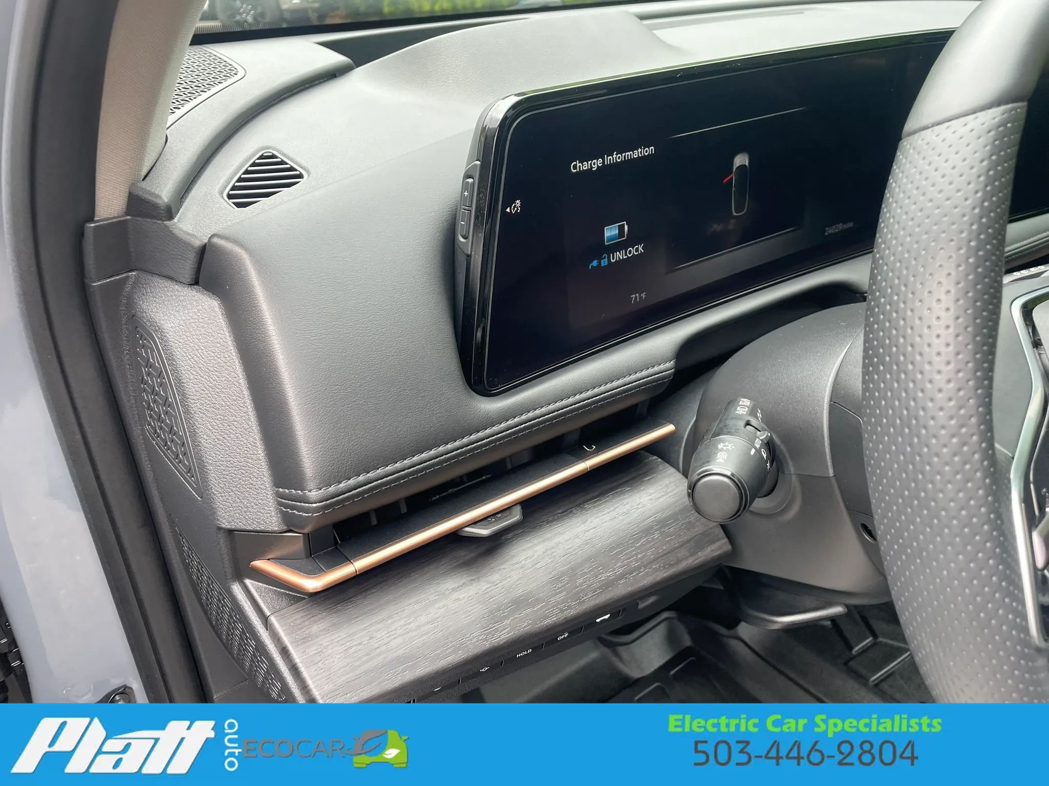 Used 2023 Nissan Ariya AWD image 23
