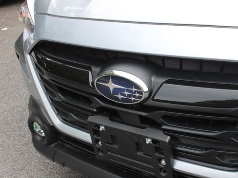 Certified 2025 Subaru Outback Onyx Edition AWD/4WD image 3