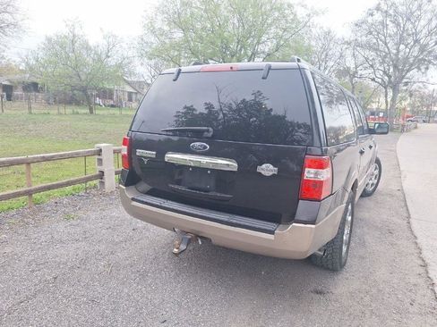 Used 2013 Ford Expedition EL King Ranch image 3