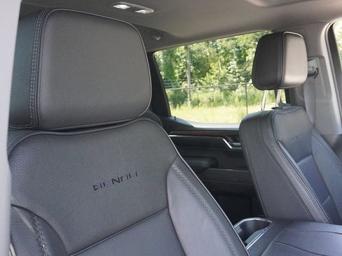 Used 2024 GMC Sierra 1500 Denali AWD/4WD image 34