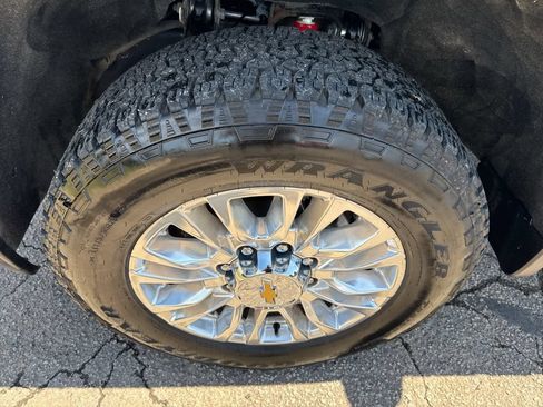 Used 2021 Chevrolet Silverado 3500 High Country w/ Z71 Off-Road Package AWD/4WD image 49