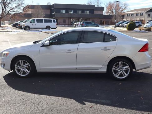 Used 2015 Volvo S60 T5 Premier image 9