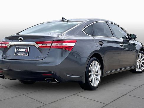 Used 2014 Toyota Avalon Limited w/ Technology Package FWD image 13