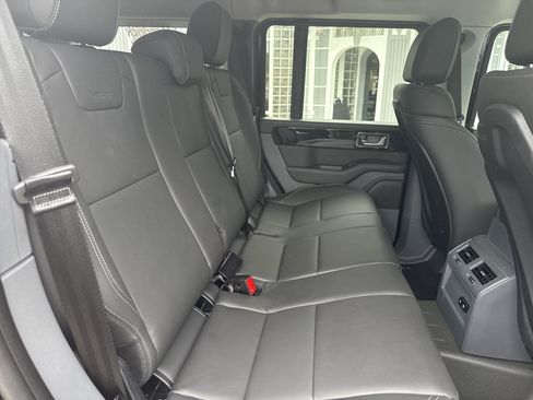 Used 2025 INEOS Grenadier AWD/4WD image 28