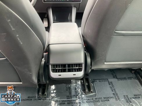 Used 2020 Tesla Model 3 Performance image 34