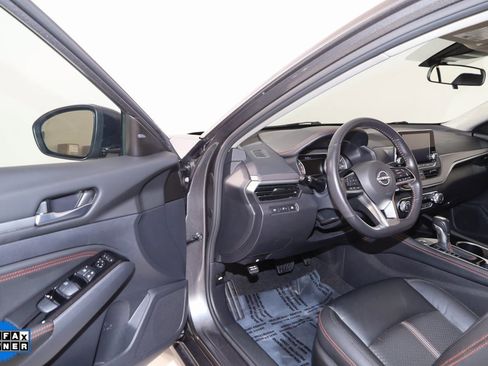 Used 2023 Nissan Altima 2.5 SR image 39