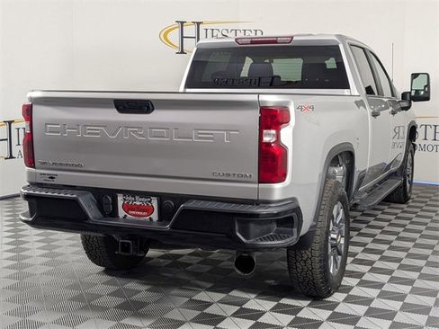 Used 2023 Chevrolet Silverado 2500 Custom w/ Custom Value Package image 7