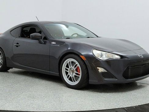 Used 2014 Scion FR-S image 7