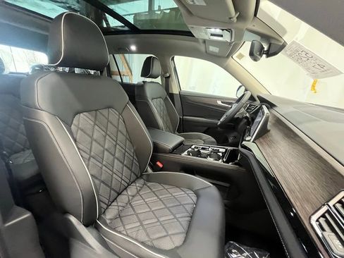 New 2026 Volkswagen Atlas SEL Premium R-Line image 12