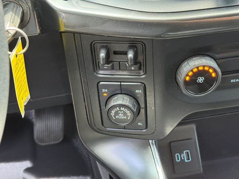 Used 2021 Ford F150 XL w/ STX Appearance Package AWD/4WD image 25