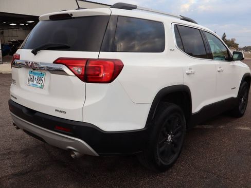 Used 2018 GMC Acadia SLT AWD/4WD image 3