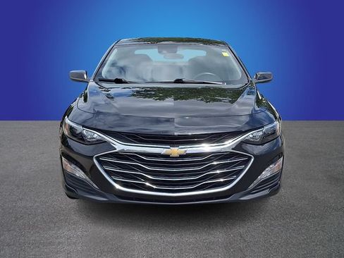 Used 2024 Chevrolet Malibu LT FWD image 2