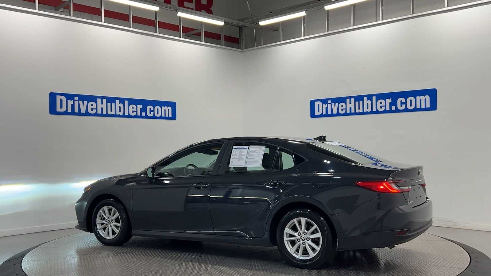 Used 2025 Toyota Camry LE FWD image 6