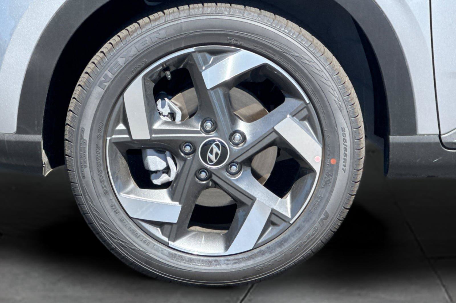 New 2026 Hyundai Venue SEL FWD image 25