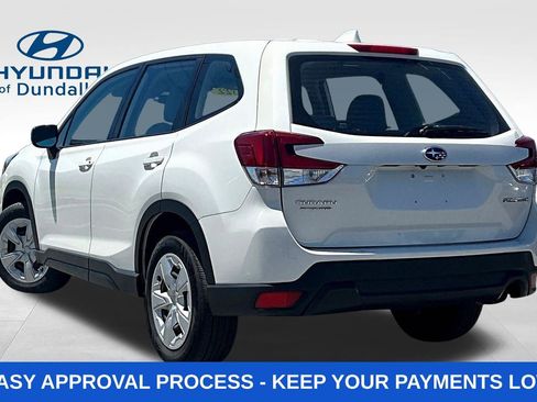 Used 2022 Subaru Forester AWD/4WD image 5