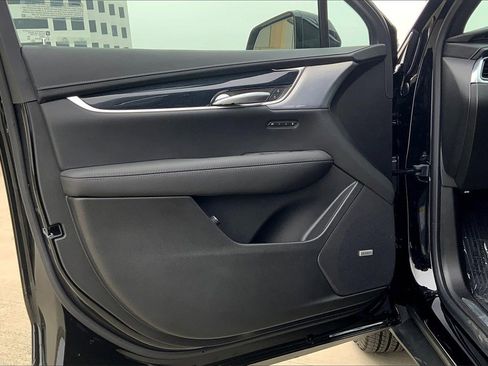 New 2025 Cadillac XT5 Premium Luxury image 10