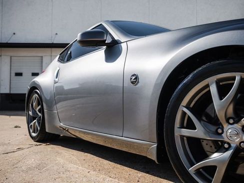 Used 2014 Nissan 370Z Coupe w/ Sport Package image 22