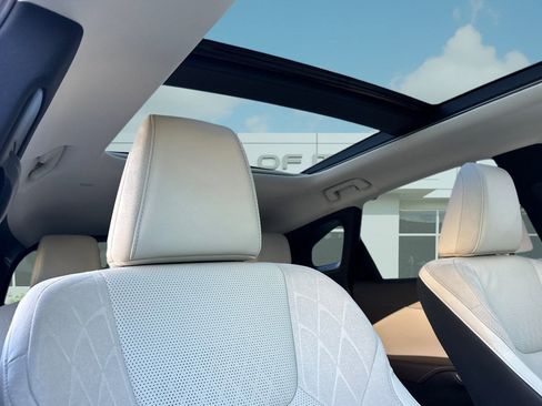 Certified 2024 Lexus RX 350 w/ Luxury Package image 15